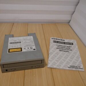 NOS Toshiba XM-5401B 5.25 in. SCSI 4x CD-ROM Drive & Manual - Tested & Working